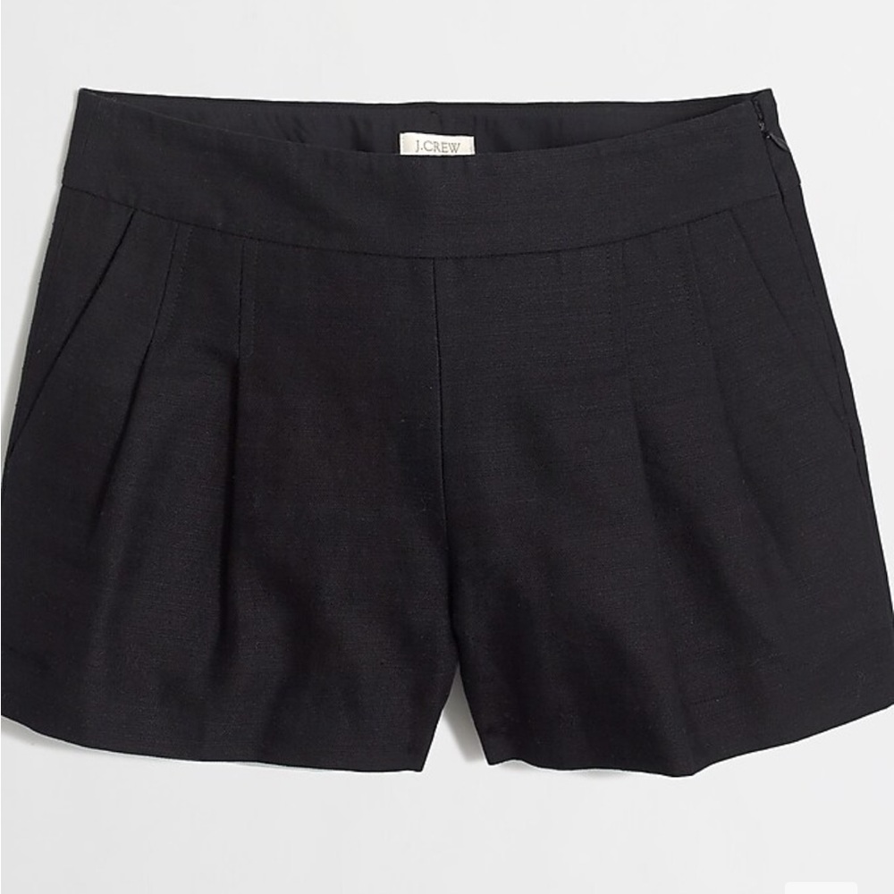 NWT J.Crew Factory 4" Pleated Black Short Size 2 A2527